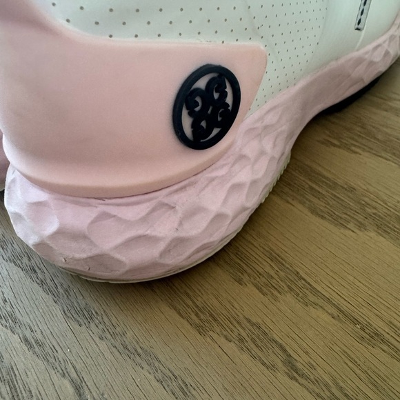 G/FORE Womens Perforated MG4+ Golf Shoes - Snow/Blush Size 8.5 - Picture 3 of 6
